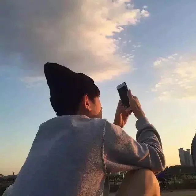 周健伦钧