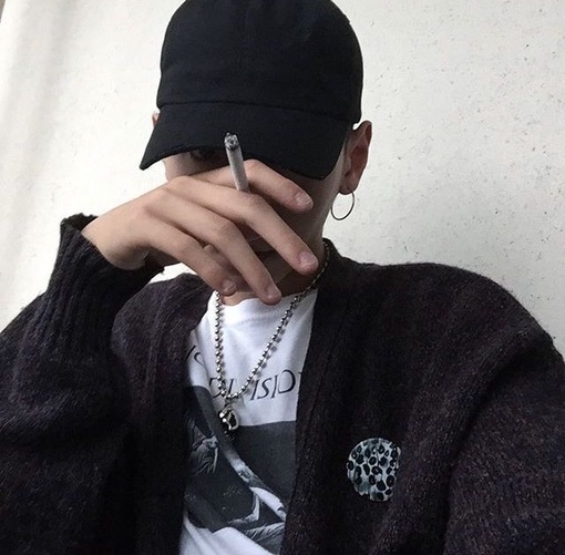 何芝琼萱