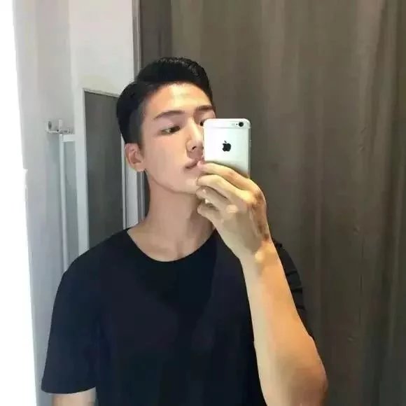 缪真艺倩